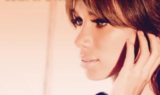 leonalewis leonalewis